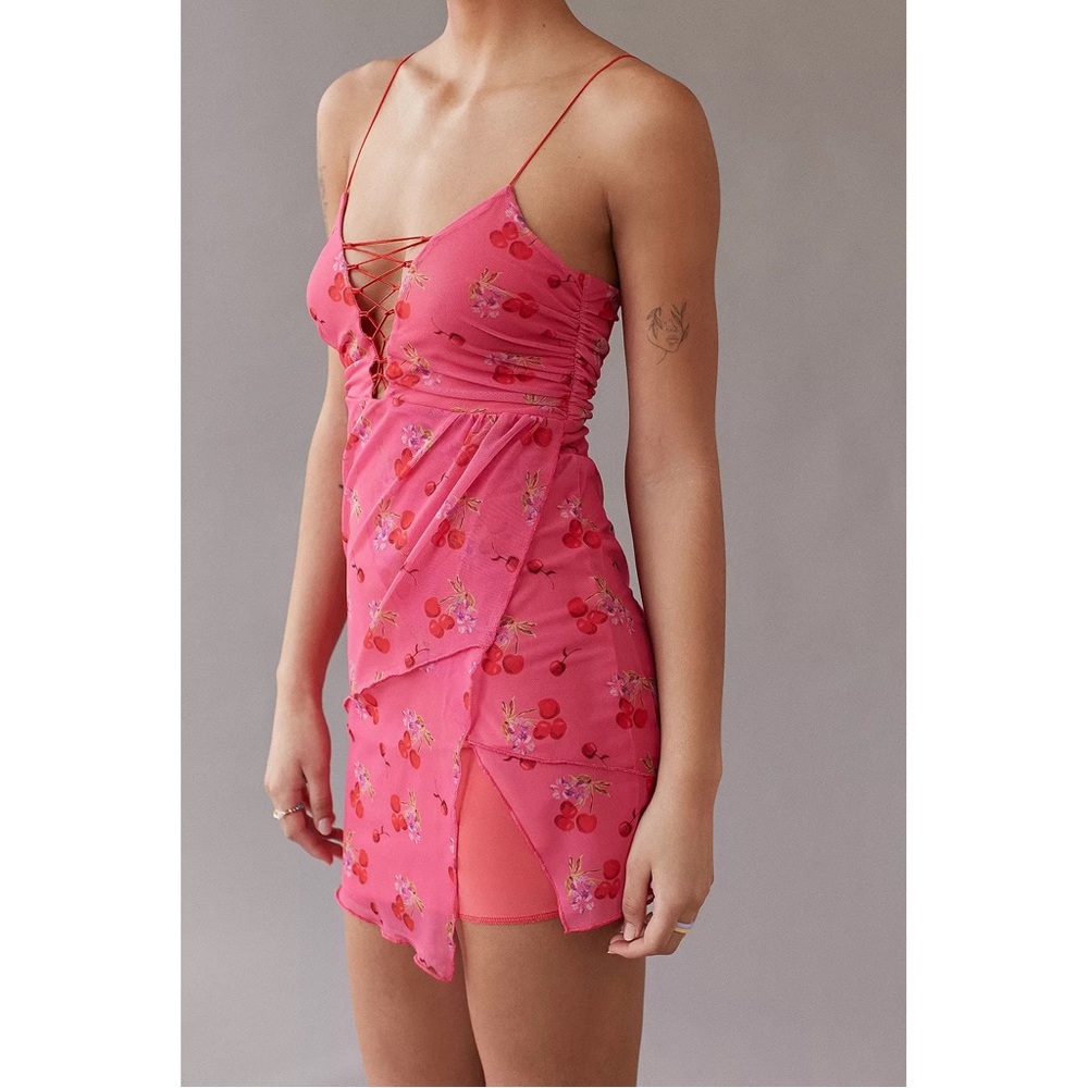 💕URBAN OUTFITTERS cherry mesh slip dress NEW size S pink - Picture 5 of 5
